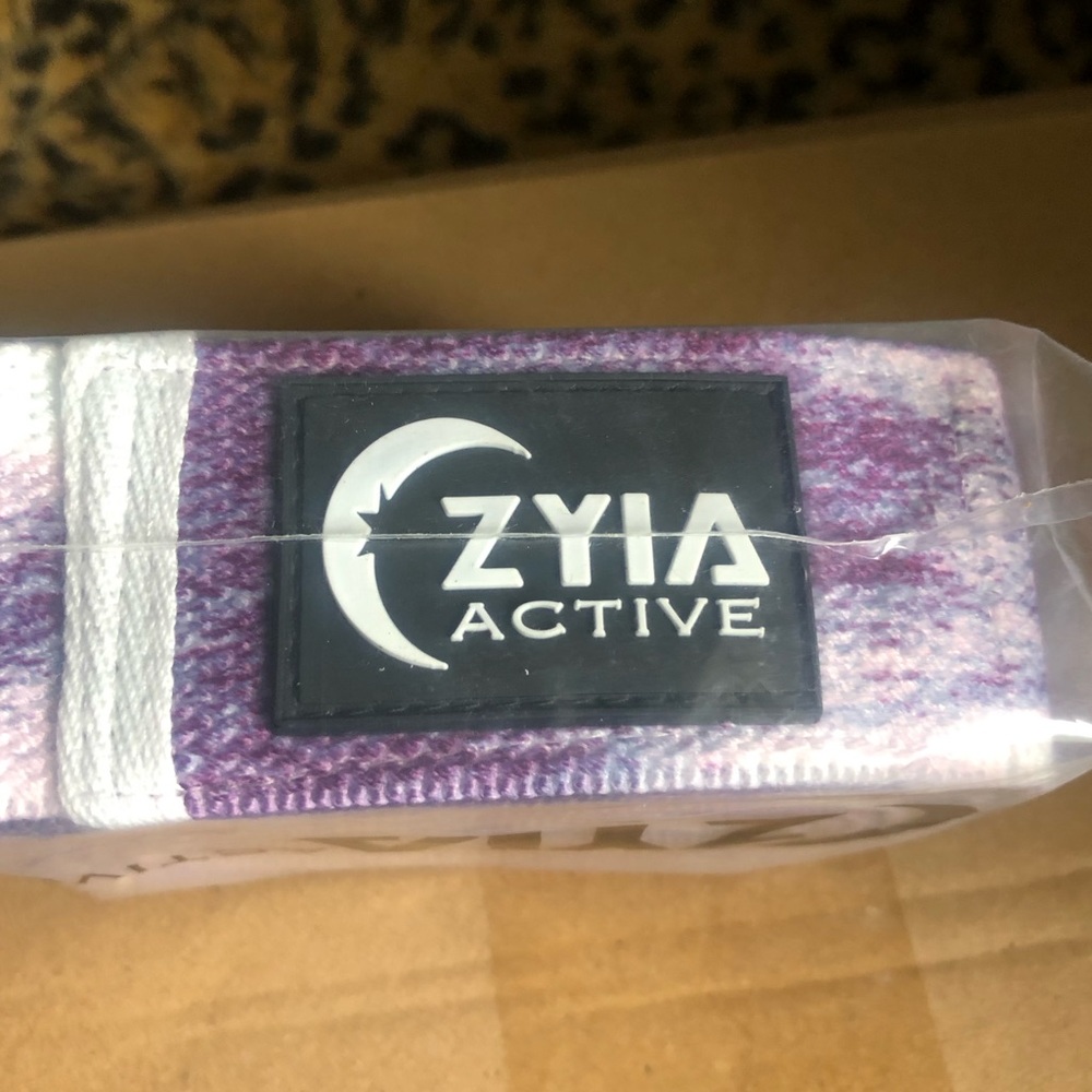 NEW Zyia Active Purple Sky Sprint resistance band